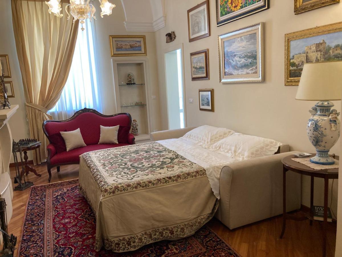 B&B Ai Due Santi Лече Екстериор снимка